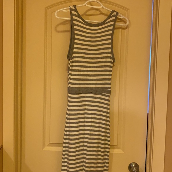 Monteau Maxi Dress - Picture 4 of 5
